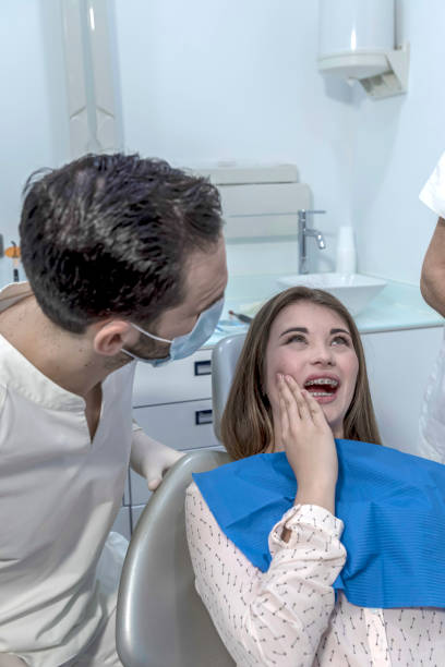 Best Urgent Tooth Repair  in De Witt, NY